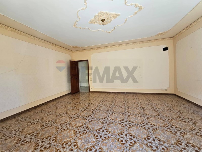 Appartamento in Vendita a Bagheria, 110'000&euro;, 141 m²