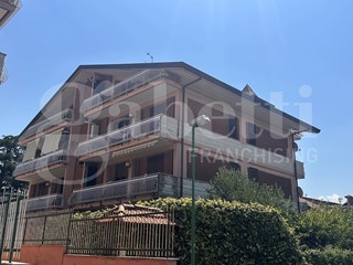 Trilocale in Vendita a Mercogliano, 160'000&euro;, 100 m², con Box