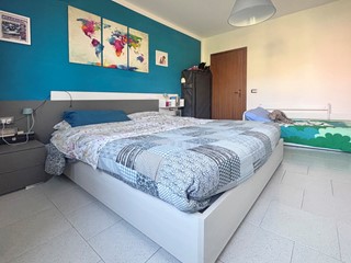 Trilocale in Vendita a Lacchiarella, 190'000&euro;, 90 m², con Box
