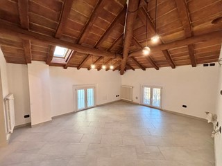 Trilocale in Vendita a Parma, 220'000&euro;, 70 m²