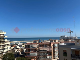 Quadrilocale in Vendita a Bari, 208'000&euro;, 103 m²
