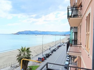 Appartamento in Vendita a Savona, 350'000&euro;, 120 m²
