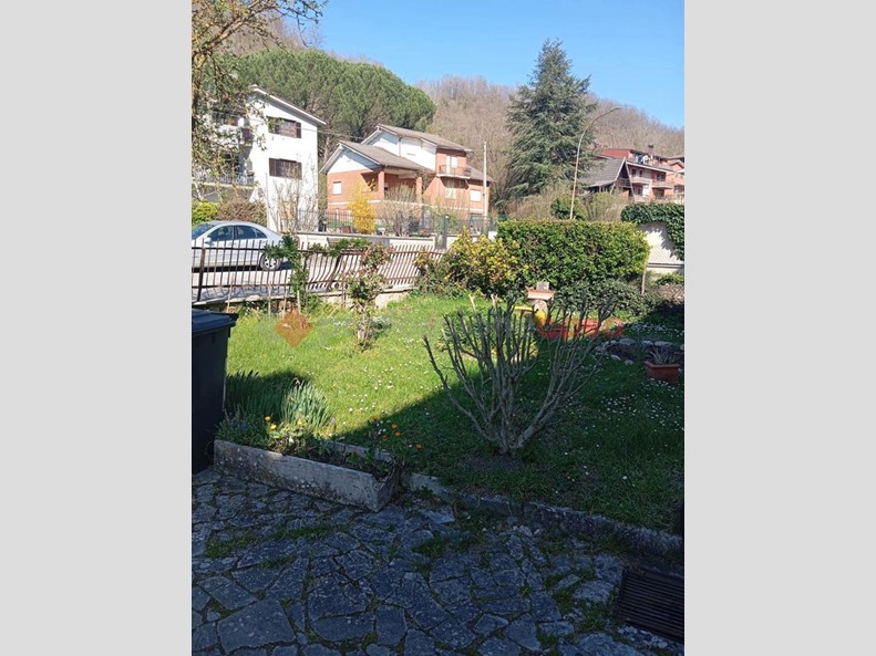 Trilocale in Vendita a Carsoli, 52'000&euro;, 70 m², arredato