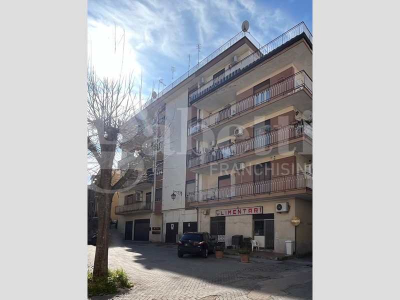 Appartamento in Vendita a Capua, 97'000&euro;, 140 m²