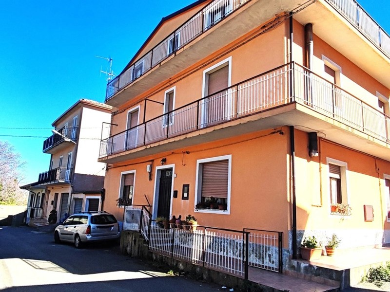 Appartamento in Vendita a Girifalco, 65'000&euro;, 129 m²