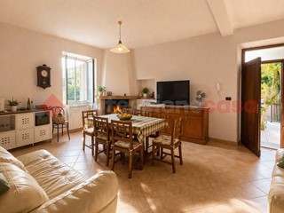 Quadrilocale in Vendita a Trivigliano, 67'000&euro;, 140 m²