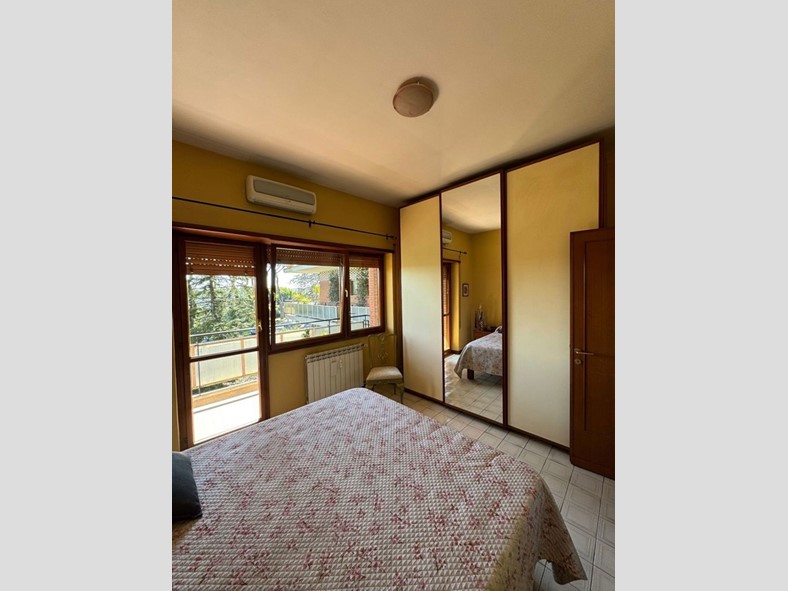 Quadrilocale in Vendita a Roma, 279'000&euro;, 104 m²