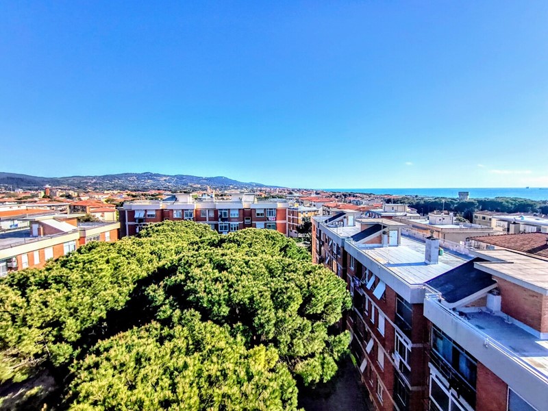 Quadrilocale in Vendita a Livorno, zona ARDENZA, STADIO, LA ROSA, 235'000&euro;, 108 m²
