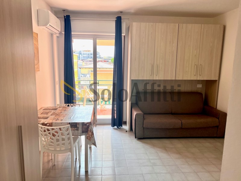 Appartamento in Affitto a Alba Adriatica, 370&euro;, 20 m²