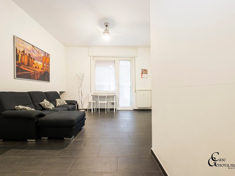 Appartamento in Vendita a Genova, zona Quarto, 215'000&euro;, 76 m²