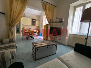 Trilocale in Vendita a La Spezia, zona Centro, 185'000&euro;, 63 m², arredato