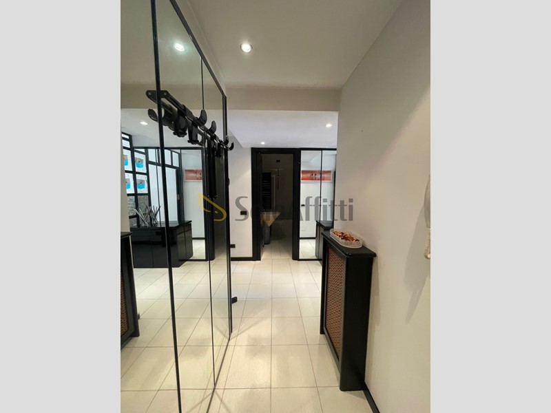 Bilocale in Affitto a Milano, zona Navigli Famagosta, 950&euro;, 68 m², arredato