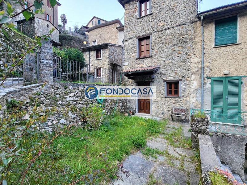 Appartamento in Vendita a Stazzema, 250'000&euro;, 105 m²