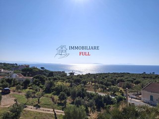Trilocale in Vendita a Messina, 60'000&euro;, 90 m²