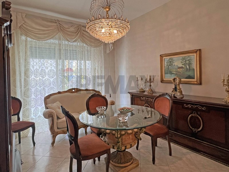 Trilocale in Vendita a Catania, 87'000&euro;, 88 m²