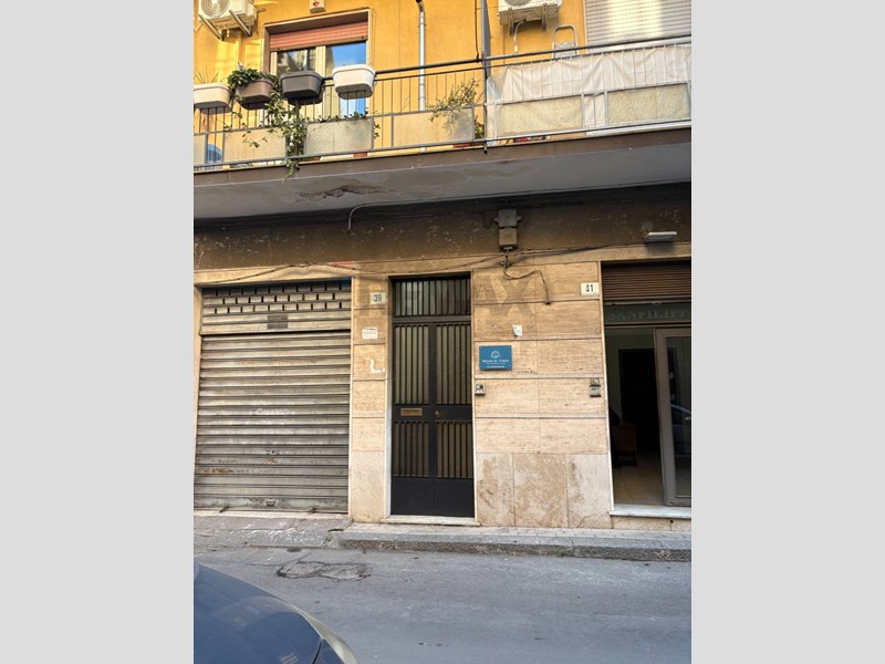 Appartamento in Vendita a Paternò, 44'000&euro;, 120 m²