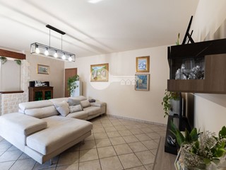 Quadrilocale in Vendita a Ghedi, 180'000&euro;, 105 m²