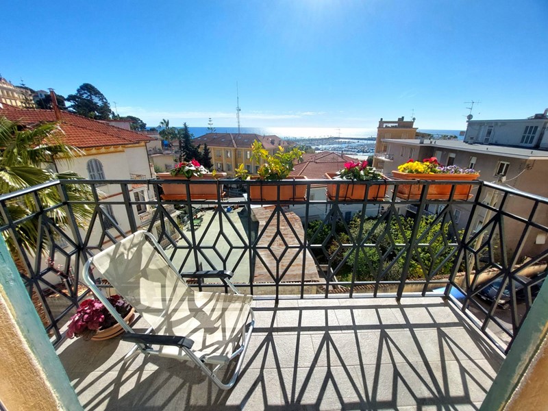 Appartamento in Vendita a Imperia, 258'000&euro;, 120 m²