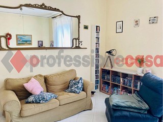 Quadrilocale in Affitto a Salerno, 750&euro;, 107 m²