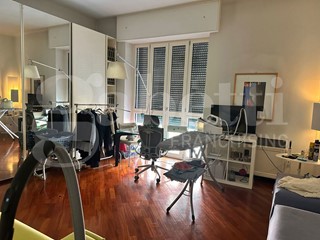 Appartamento in Vendita a Bologna, 990'000&euro;, 212 m², con Box