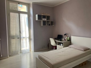 Trilocale in Vendita a Torino, 135'000&euro;, 84 m², arredato