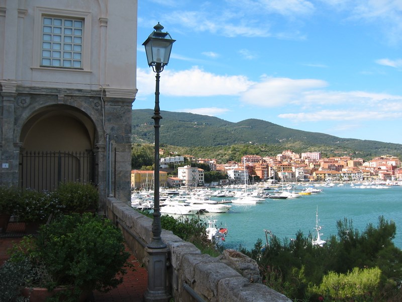 Quadrilocale in Vendita a Monte Argentario, zona Porto Ercole, 420'000&euro;, 70 m², arredato