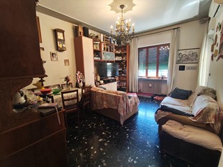 Appartamento in Vendita a Lucca, zona Sant'Anna, 250'000&euro;, 120 m², arredato, con Box