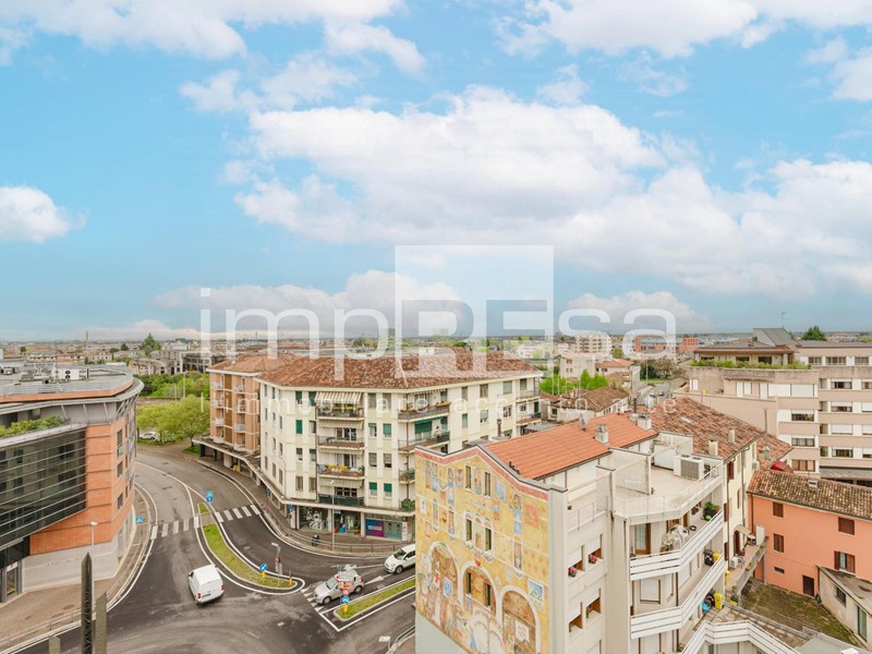 Appartamento in Vendita a Conegliano, 329'000&euro;, 139 m²