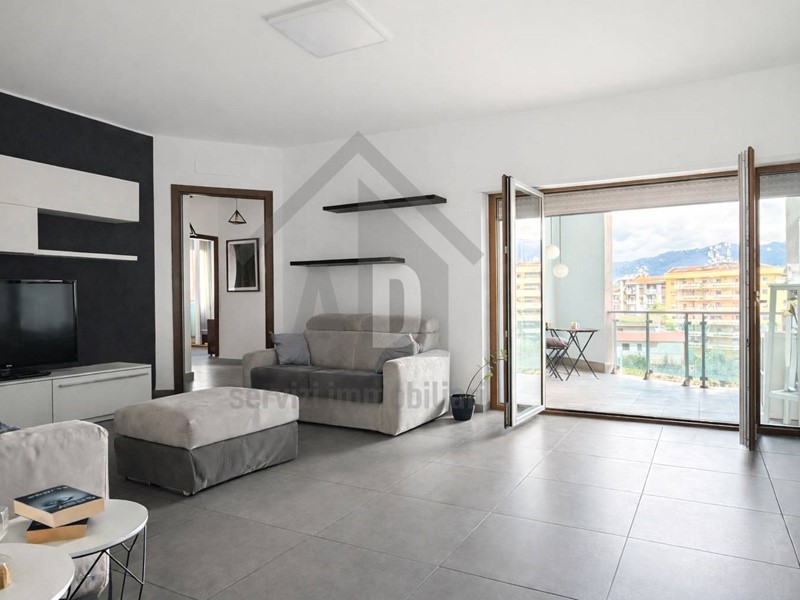 Quadrilocale in Vendita a Cosenza, 198'000&euro;, 128 m²