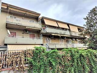 Quadrilocale in Vendita a Catania, 79'000&euro;, 95 m²