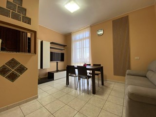 Trilocale in Vendita a Gallarate, 98'000&euro;, 74 m²