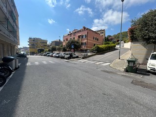 Quadrilocale in Vendita a Savona, 328'000&euro;, 148 m²