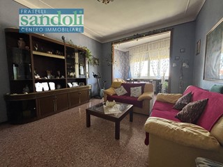 Trilocale in Vendita a Vercelli, 85'000&euro;, 90 m²