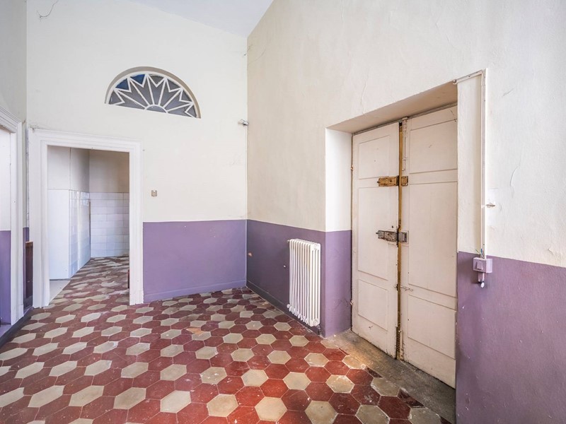 Bilocale in Vendita a Parma, 120'000&euro;, 63 m²