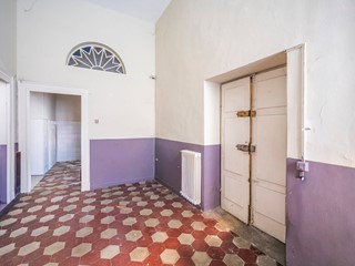 Bilocale in Vendita a Parma, 120'000&euro;, 63 m²