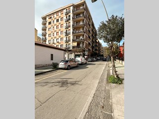Appartamento in Vendita a Cosenza, 179'000&euro;, 167 m²
