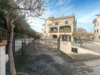 Appartamento in Vendita a Belvedere Marittimo, 175'000&euro;, 130 m²