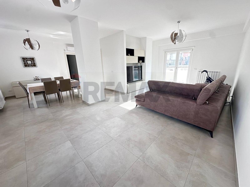 Quadrilocale in Vendita a Rende, 359'000&euro;, 145 m²
