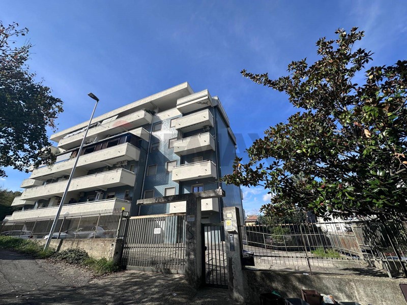 Trilocale in Vendita a Cosenza, 129'000&euro;, 120 m²