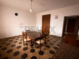 Quadrilocale in Vendita a Bisignano, 60'000&euro;, 166 m²