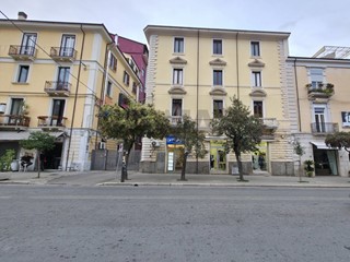 Appartamento in Vendita a Cosenza, 115'000&euro;, 110 m²