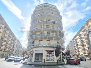 Appartamento in Vendita a Cosenza, 275'000&euro;, 260 m²