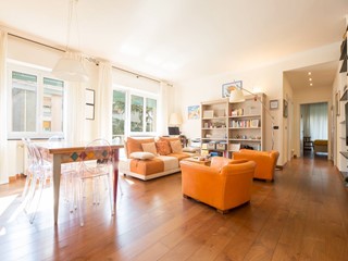 Appartamento in Vendita a Genova, 360'000&euro;, 110 m²