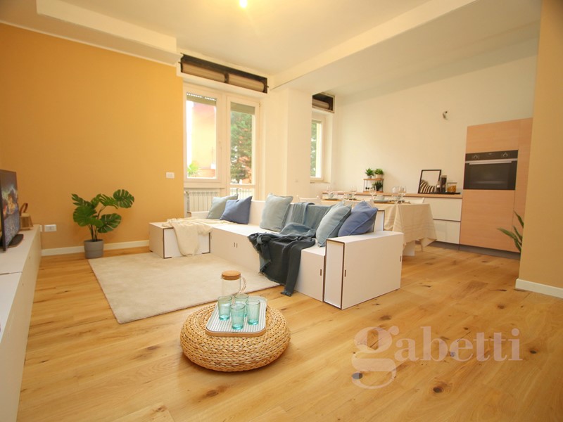 Trilocale in Vendita a Busto Arsizio, 170'000&euro;, 100 m², con Box
