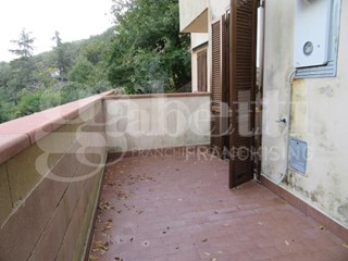 Quadrilocale in Vendita a Gavorrano, 140'000&euro;, 100 m², arredato, con Box