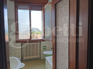 Quadrilocale in Affitto a Monte San Pietro, 550&euro;, 75 m², con Box