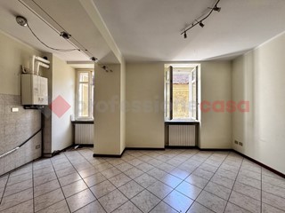 Trilocale in Affitto a Arona, 700&euro;, 80 m²