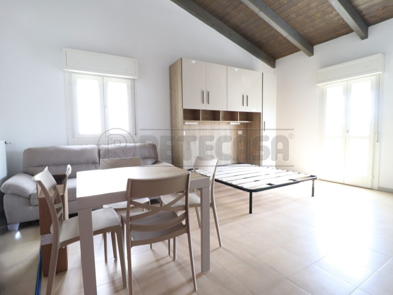 Monolocale in Affitto a Bondeno, 380&euro;, 40 m²