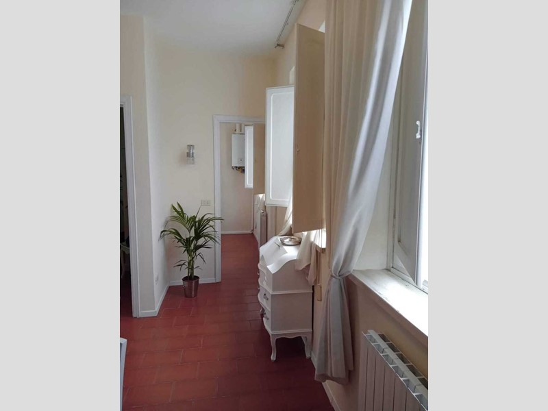 Bilocale in Affitto a Lucca, 66 m², arredato
