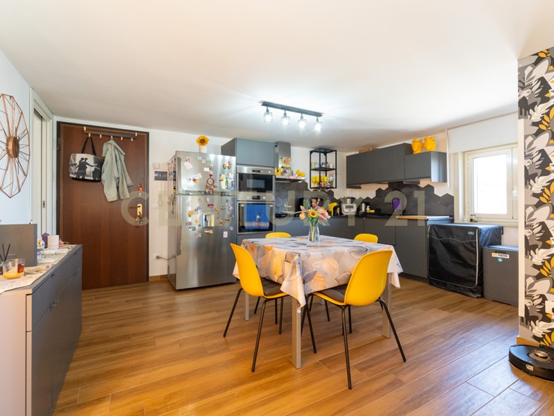 Trilocale in Vendita a Catania, 115'000&euro;, 70 m², arredato